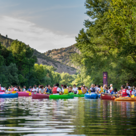 Festival des vins d'aniane canoe rose